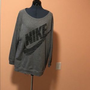 Women’s grey nike sweatshirt